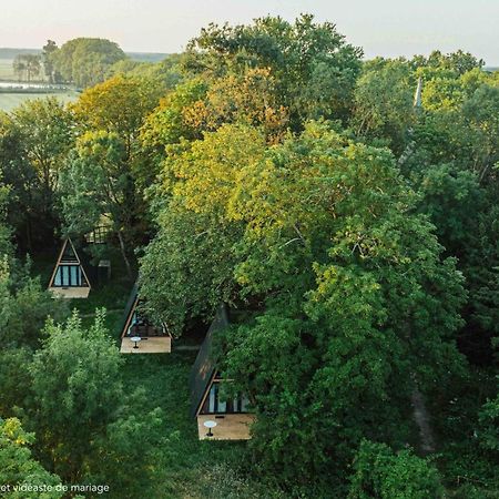 Ecolodges De Reve Dans Un Chateau De Conte De Fees Les-Trois-Moutiers المظهر الخارجي الصورة