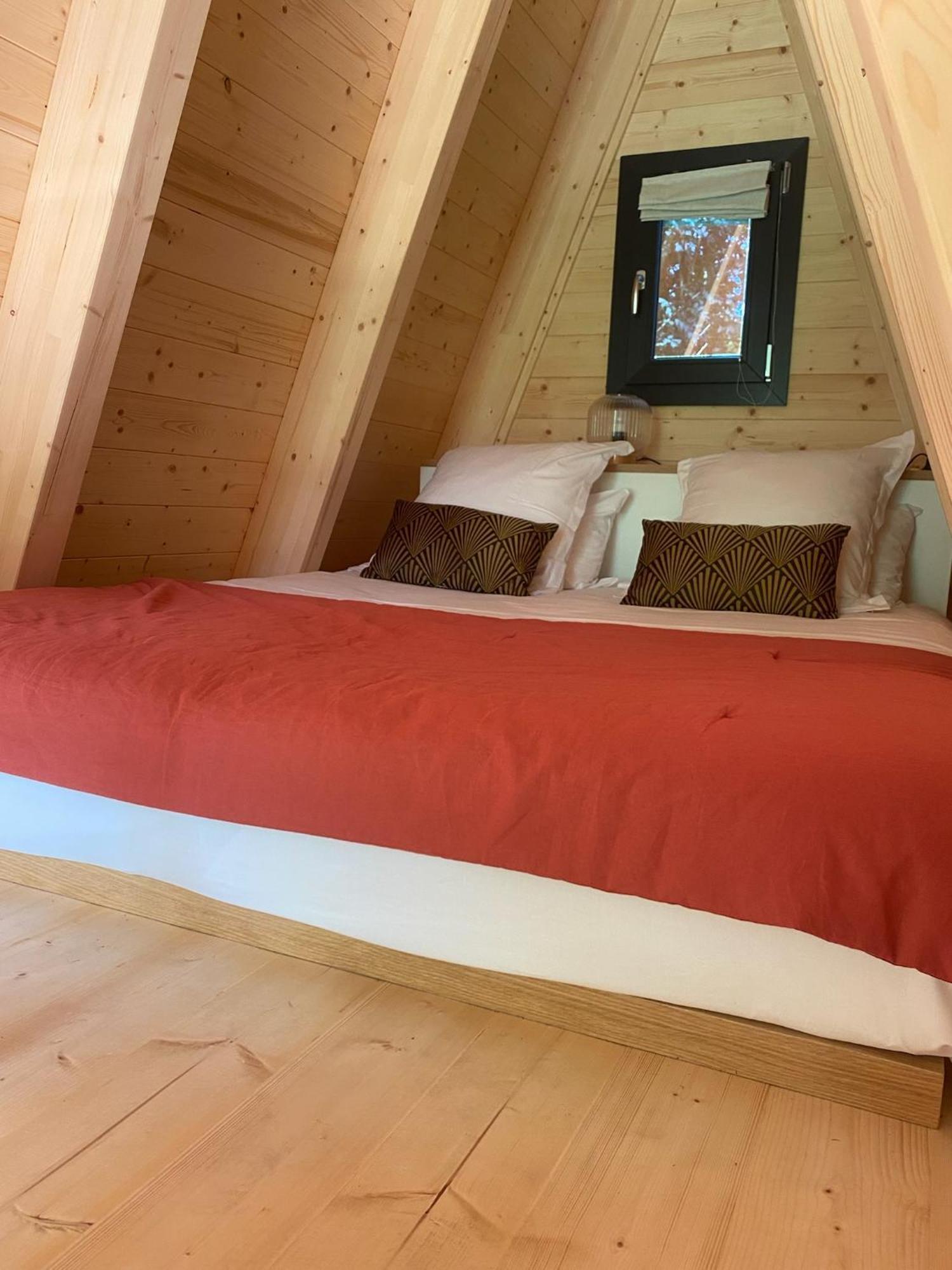 Ecolodges De Reve Dans Un Chateau De Conte De Fees Les-Trois-Moutiers المظهر الخارجي الصورة