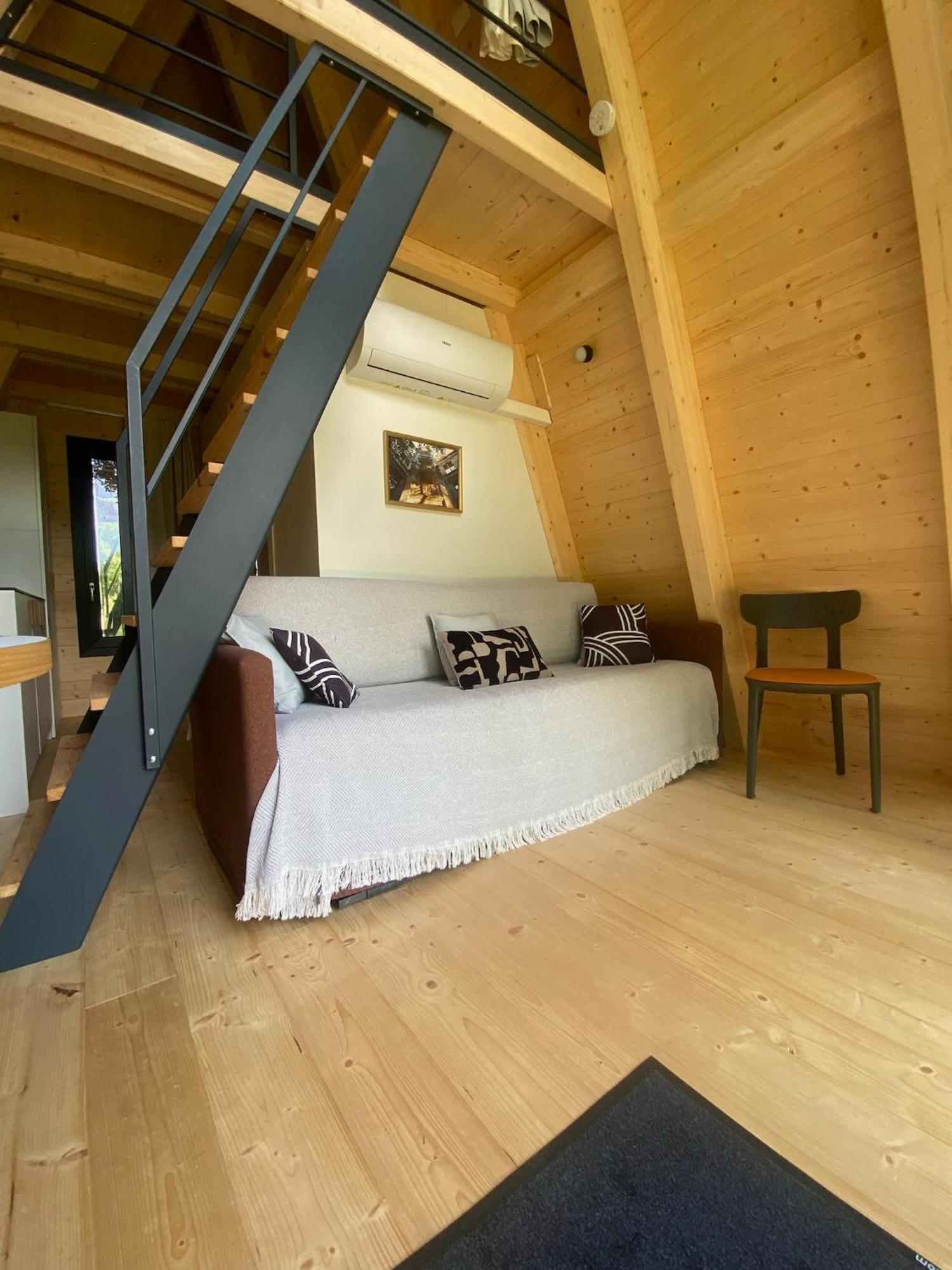 Ecolodges De Reve Dans Un Chateau De Conte De Fees Les-Trois-Moutiers المظهر الخارجي الصورة