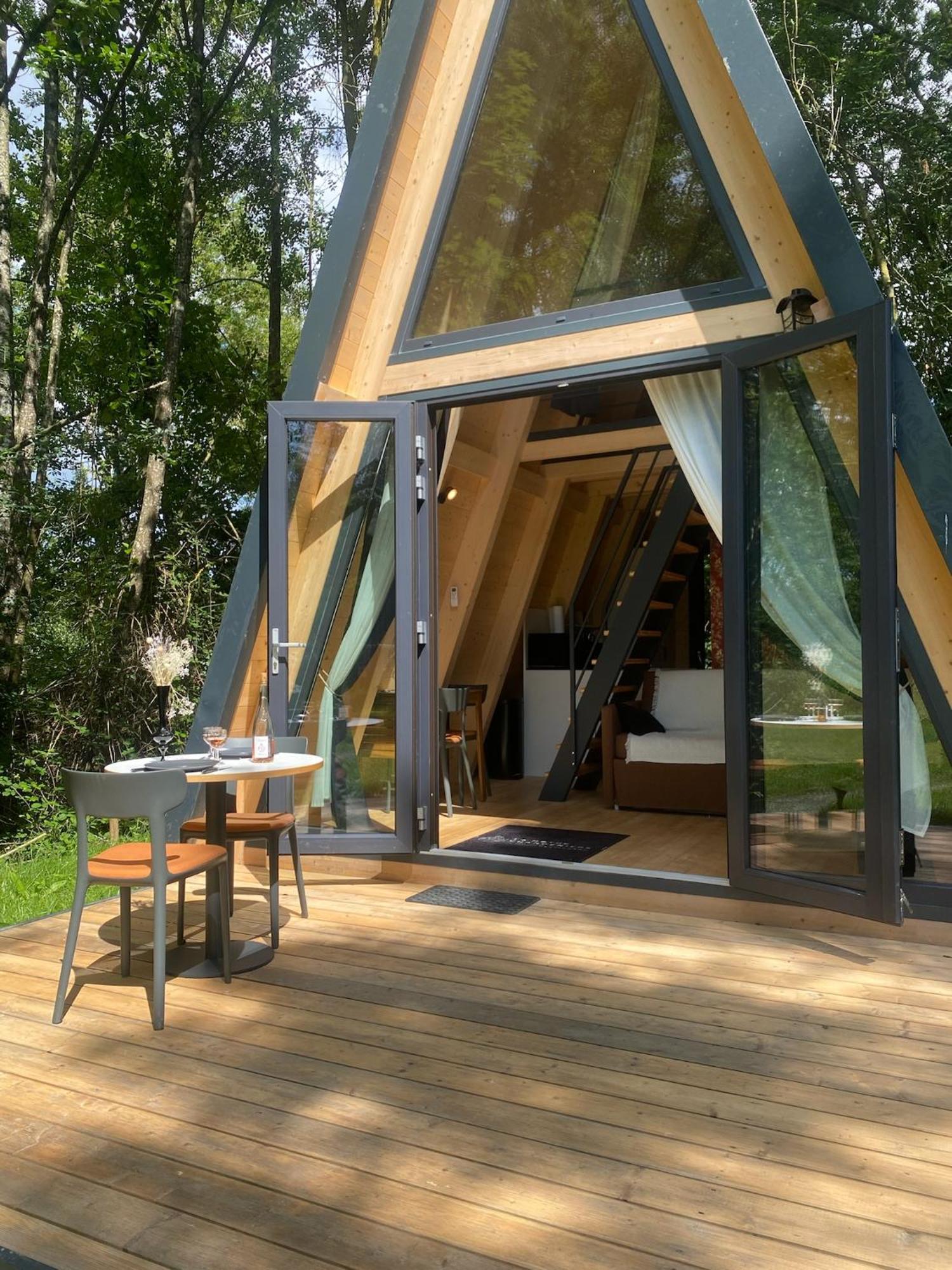 Ecolodges De Reve Dans Un Chateau De Conte De Fees Les-Trois-Moutiers المظهر الخارجي الصورة